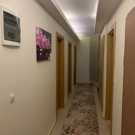 132. Sokak Door 1 * 말마리스