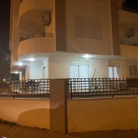 Apartment 132. Sokak Door 1 *